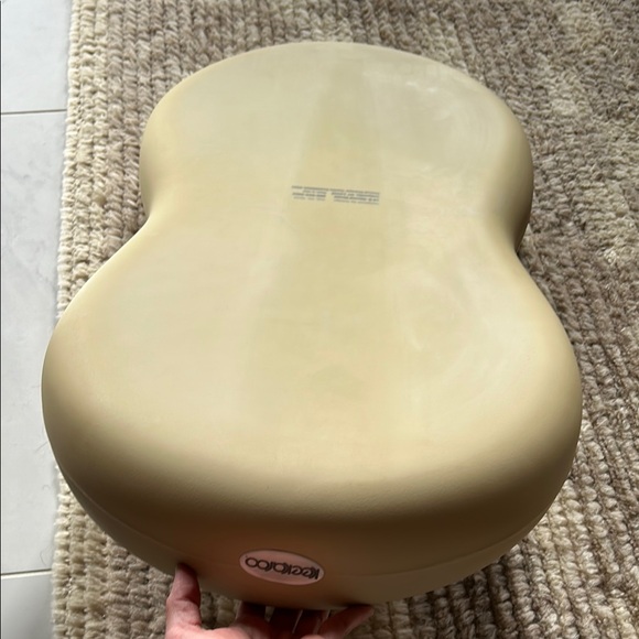 Keekaroo peanut changing pad - Picture 4 of 5